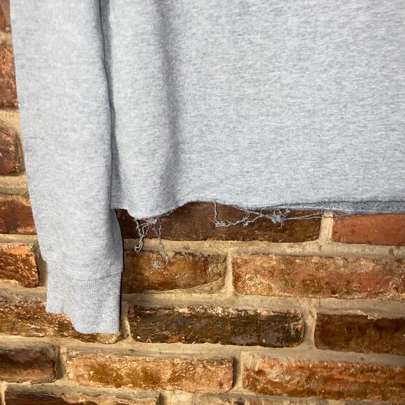 Wild Fable Raw Edge Cut-Off Distressed Crop Sweatshirt Women's Size Small - Picture 3 of 6